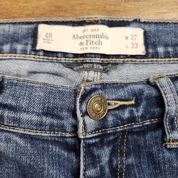 Abercrombie & Fitch Perfect Stretch Jeans Size 4R - Picture 5 of 7
